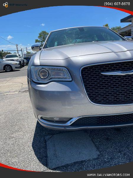 2018 Chrysler 300 Limited