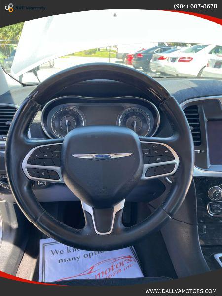 2018 Chrysler 300 Limited
