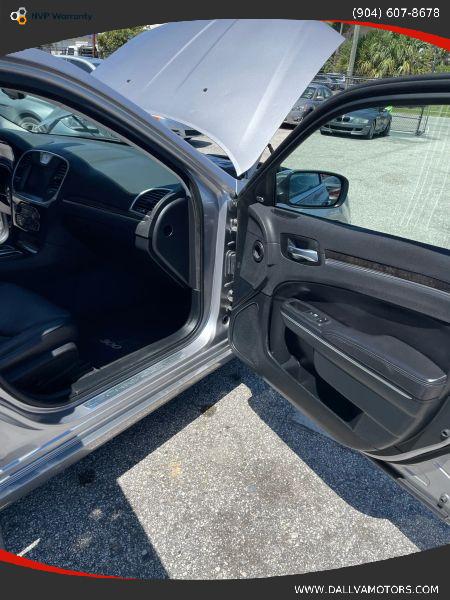 2018 Chrysler 300 Limited