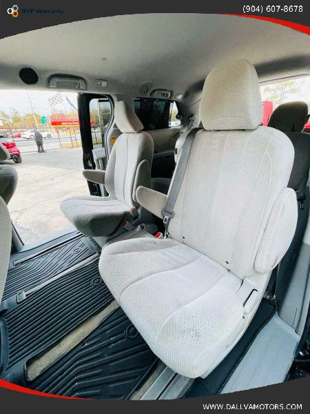2014 Toyota Sienna LE V6 7 Passenger Mobility