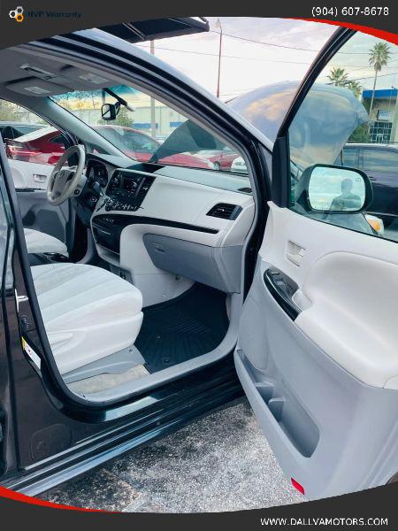 2014 Toyota Sienna LE V6 7 Passenger Mobility