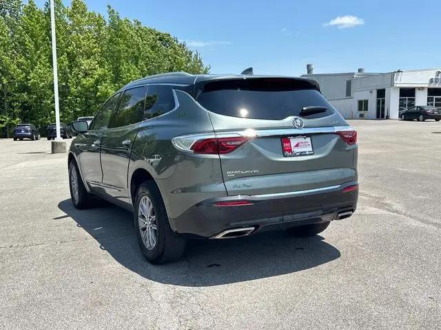 2023 Buick Enclave Essence AWD
