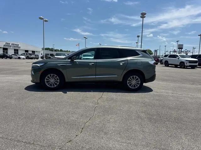 2023 Buick Enclave Essence AWD