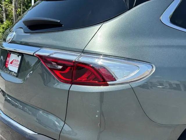 2023 Buick Enclave Essence AWD