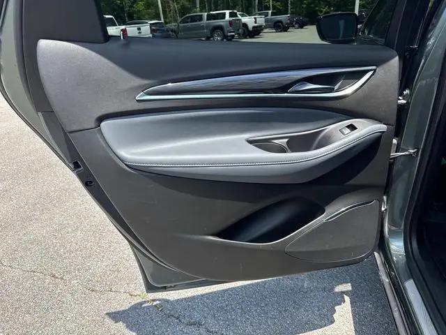 2023 Buick Enclave Essence AWD