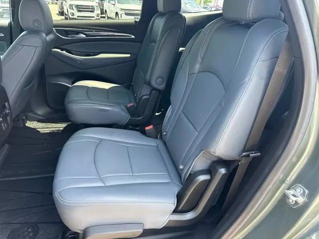 2023 Buick Enclave Essence AWD