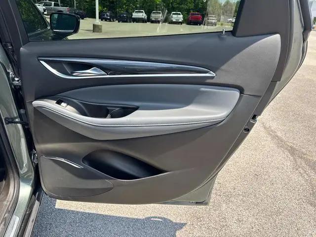 2023 Buick Enclave Essence AWD