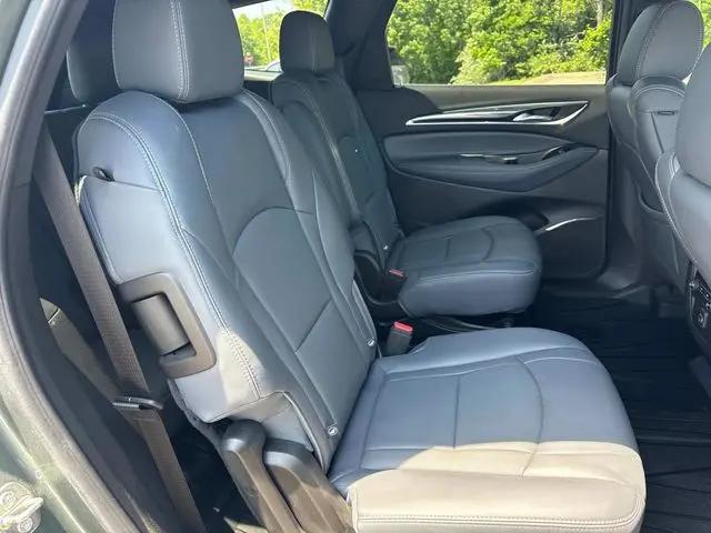 2023 Buick Enclave Essence AWD