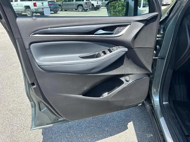 2023 Buick Enclave Essence AWD