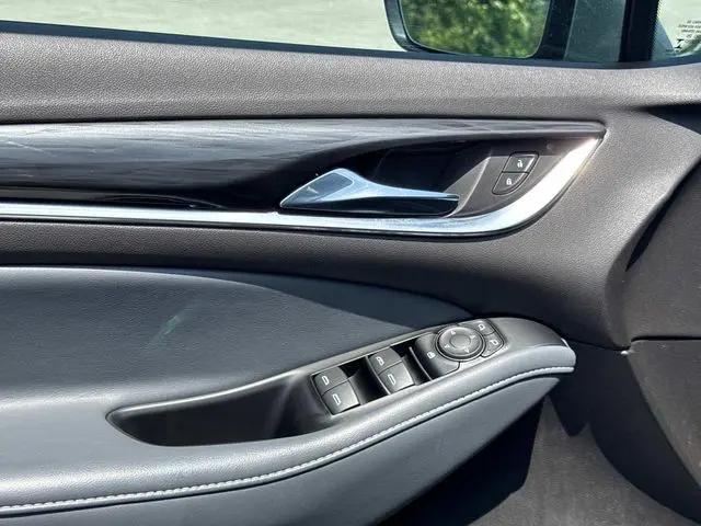 2023 Buick Enclave Essence AWD
