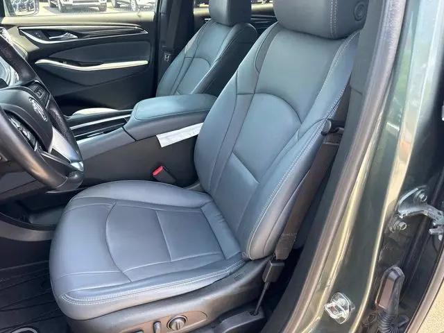 2023 Buick Enclave Essence AWD