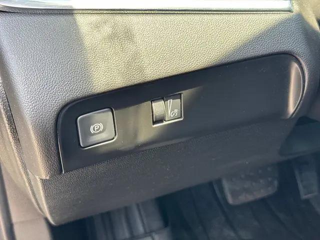 2023 Buick Enclave Essence AWD