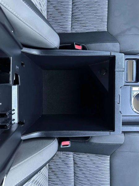 2017 Toyota Tundra SR5 5.7L V8