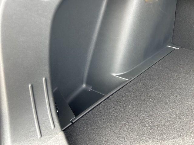 2026 Buick NV Sport Touring FWD