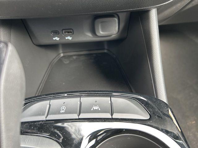 2026 Buick NV Sport Touring FWD