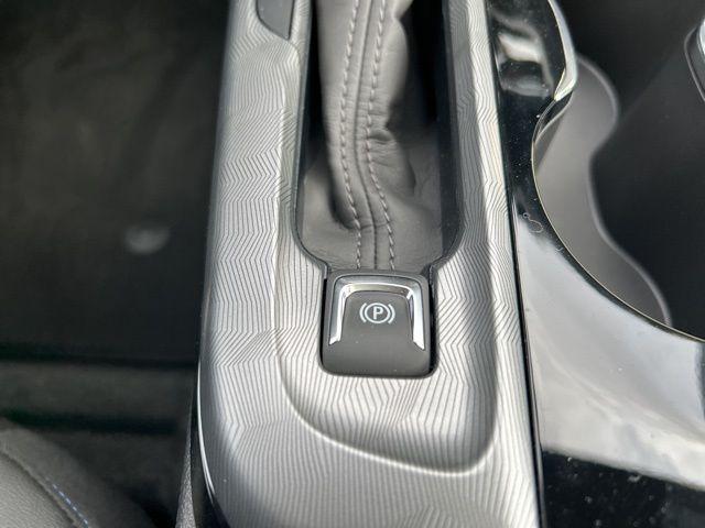 2026 Buick NV Sport Touring FWD