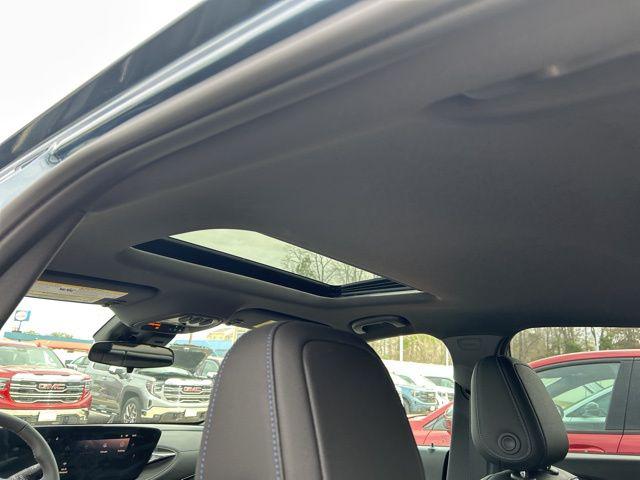 2026 Buick NV Sport Touring FWD