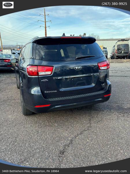 2015 Kia Sedona LX