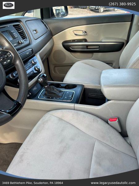 2015 Kia Sedona LX