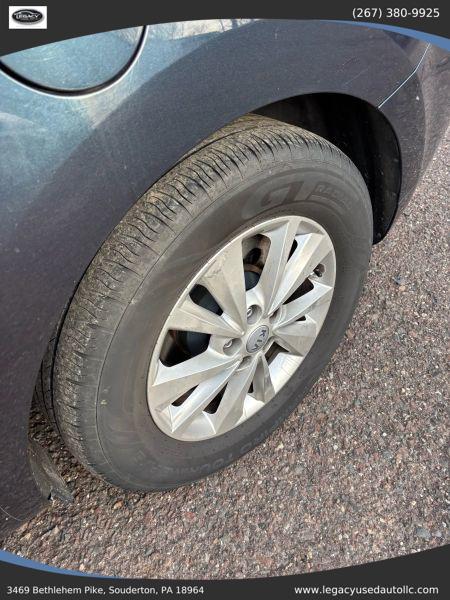 2015 Kia Sedona LX