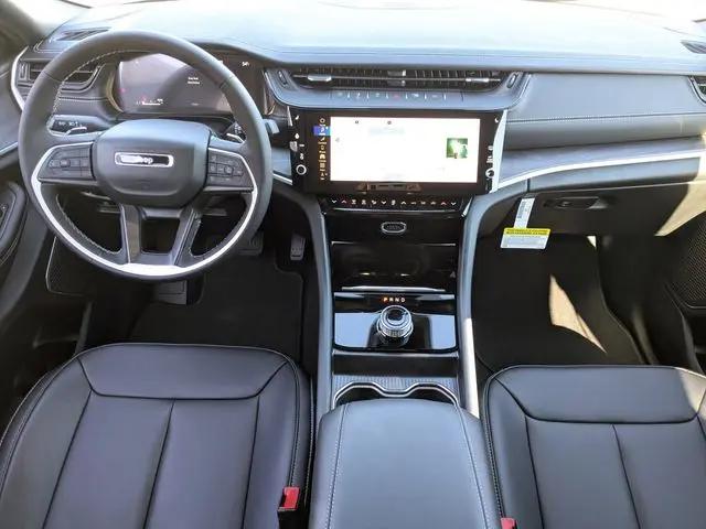 2026 Jeep Grand Cherokee Limited 4x2
