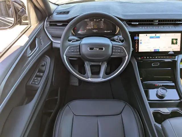 2026 Jeep Grand Cherokee Limited 4x2