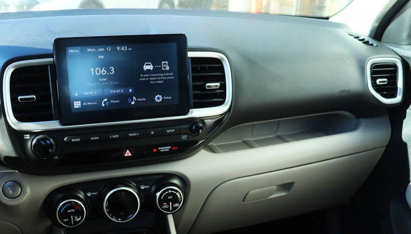 2024 Hyundai Venue SEL