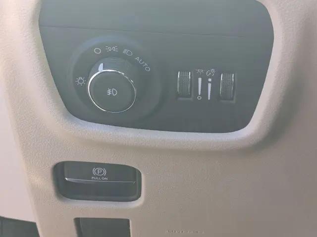 2026 Jeep Grand Cherokee Limited 4x2