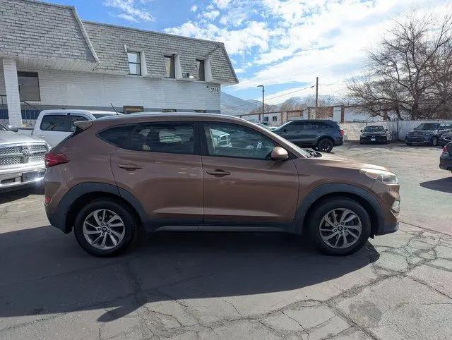 2016 Hyundai Tucson SE