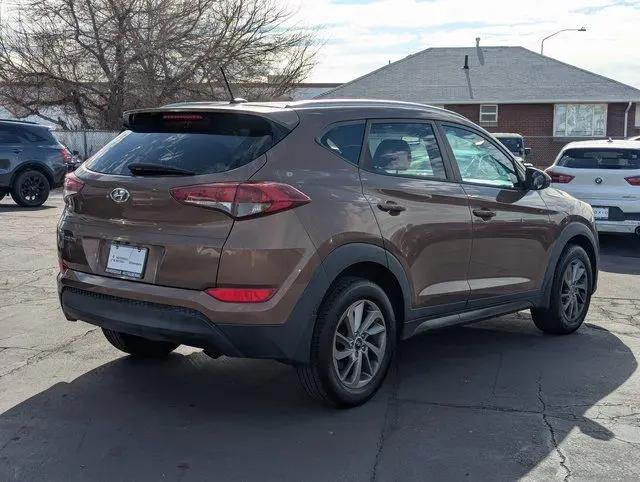 2016 Hyundai Tucson SE