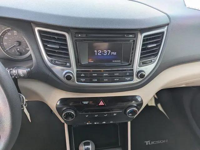 2016 Hyundai Tucson SE
