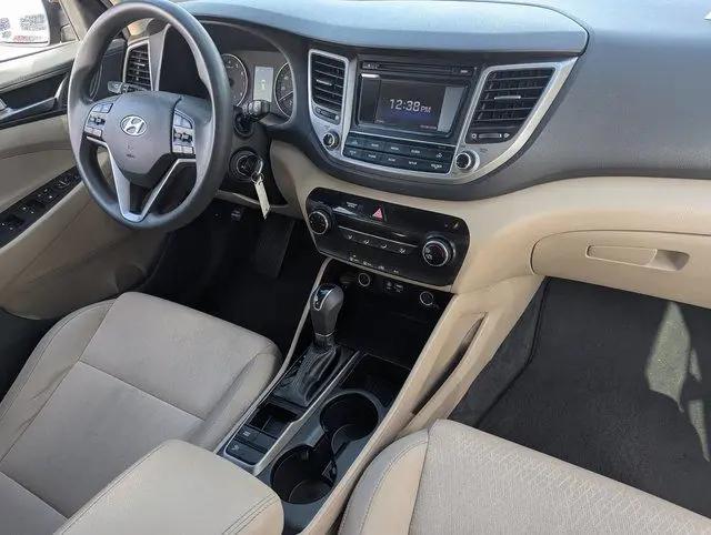 2016 Hyundai Tucson SE