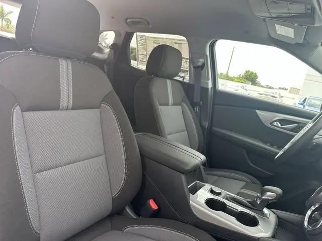 2025 Chevrolet Blazer FWD 2LT