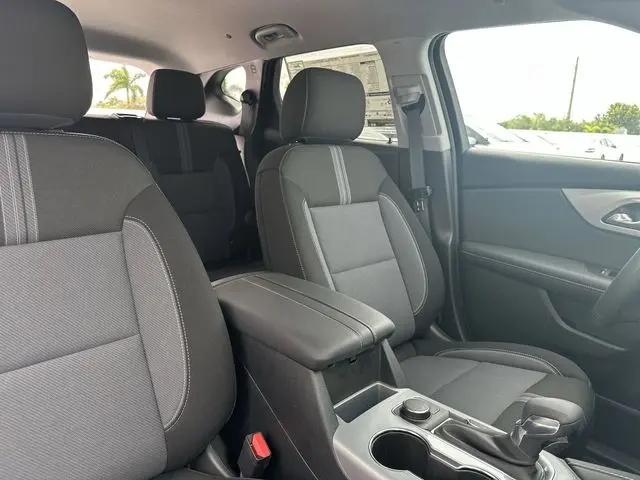 2025 Chevrolet Blazer FWD 2LT