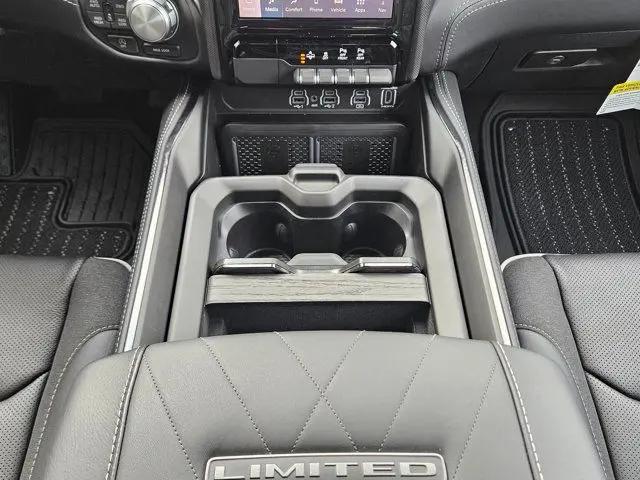 2026 Ram 1500 Limited Crew Cab 4x4 57 Box