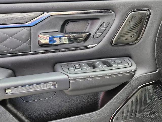 2026 Ram 1500 Limited Crew Cab 4x4 57 Box