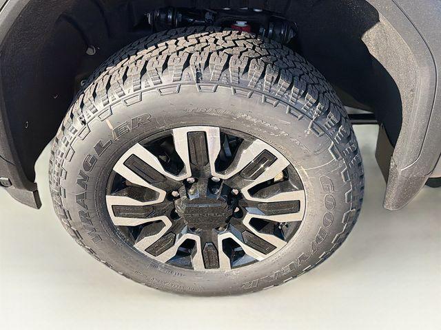 2026 GMC Sierra 2500HD Crew Cab, Standard Bed, Denali Ultimate, 4WD