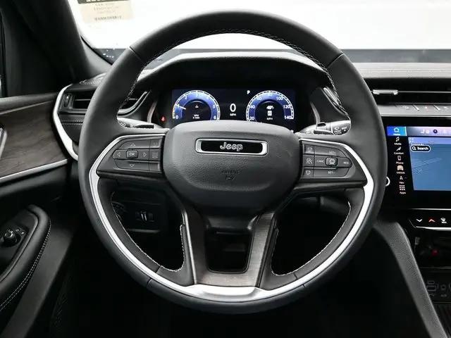 2026 Jeep Grand Cherokee Altitude 4x4