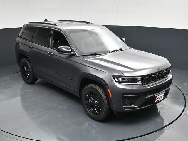 2026 Jeep Grand Cherokee Altitude 4x4