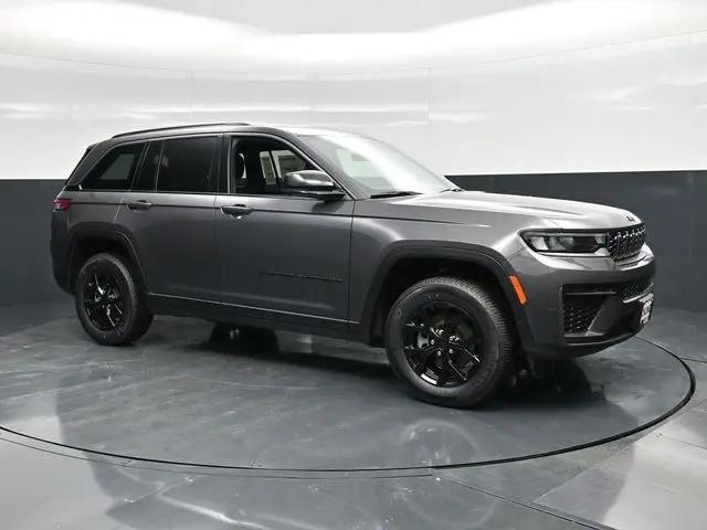 2026 Jeep Grand Cherokee Altitude 4x4