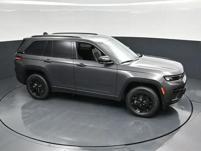 2026 Jeep Grand Cherokee Altitude 4x4