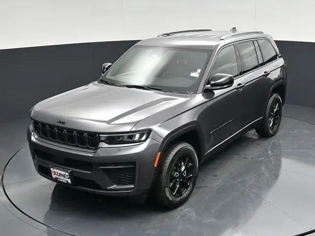 2026 Jeep Grand Cherokee Altitude 4x4