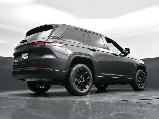 2026 Jeep Grand Cherokee Altitude 4x4