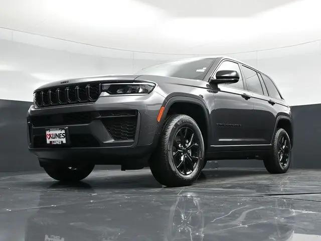 2026 Jeep Grand Cherokee Altitude 4x4