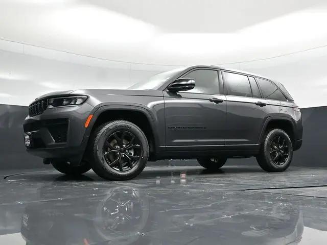2026 Jeep Grand Cherokee Altitude 4x4