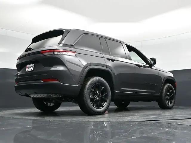 2026 Jeep Grand Cherokee Altitude 4x4
