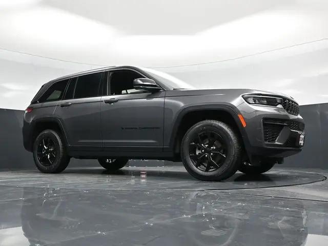 2026 Jeep Grand Cherokee Altitude 4x4