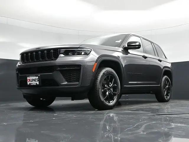 2026 Jeep Grand Cherokee Altitude 4x4