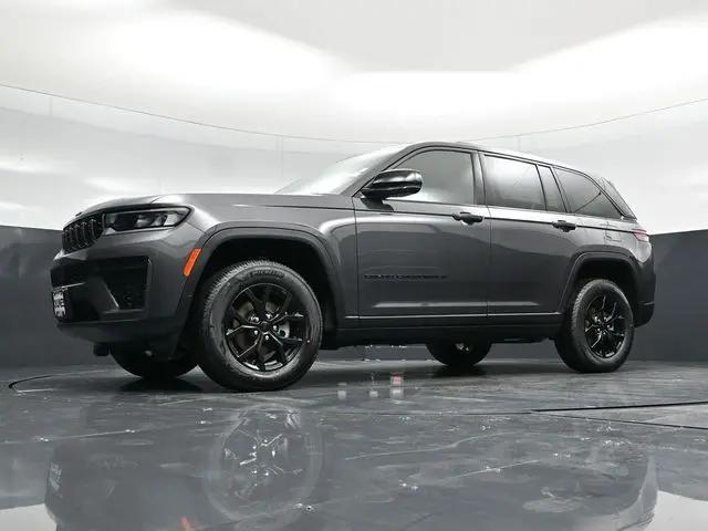 2026 Jeep Grand Cherokee Altitude 4x4