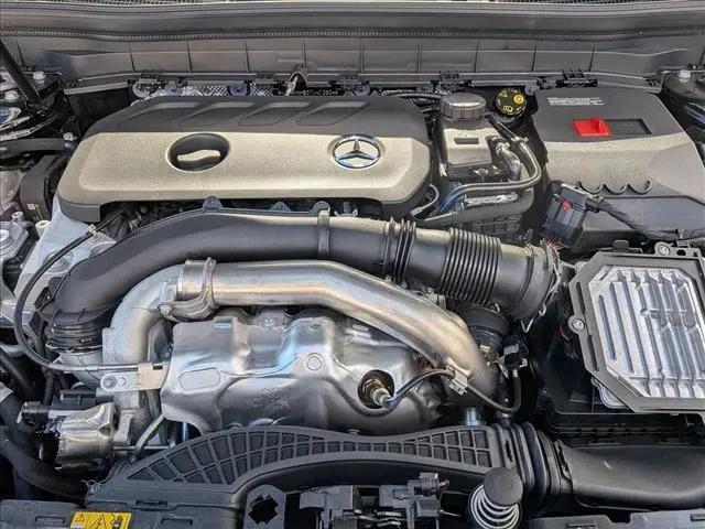 2026 Mercedes-Benz GLB 4MATIC